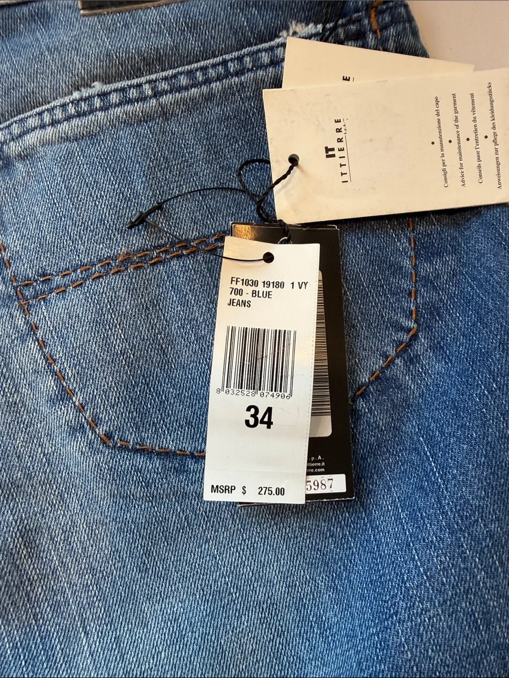 Ferre Relaxed Straight Men’s Jeans in Medium Blue size 34x 34 nwt